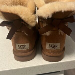 Ugg short boots